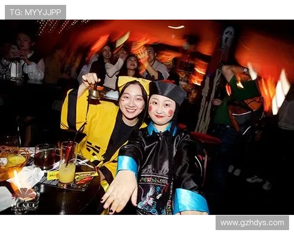 激情对唱燃动绿茵夜全民狂欢KTV世界杯音乐派对盛宴巅峰之夜