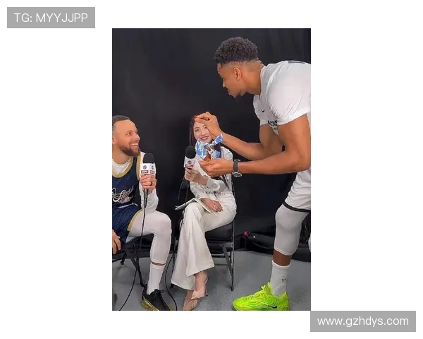 娟儿谈与库里打球的挑战与乐趣库明加自视超级巨星难以融入球队